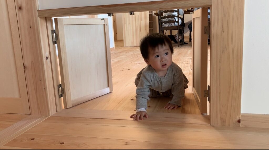 木の家暮らし体験と、木のおもちゃ作り。