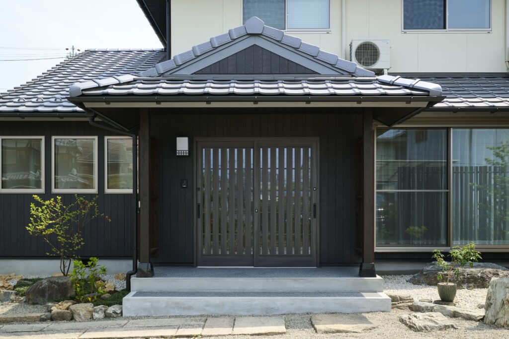 玄関引き違い扉